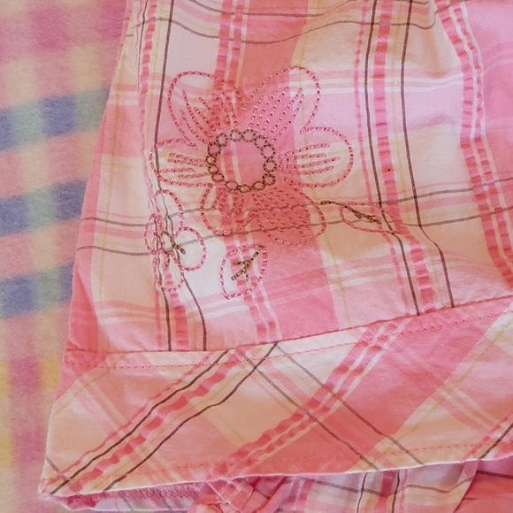 FIRST MOMENTS LAYETTE ♡ Pink|White|Gray 2pc Plaid Embroidered Floral Outfit 0-3M - Picture 7 of 12